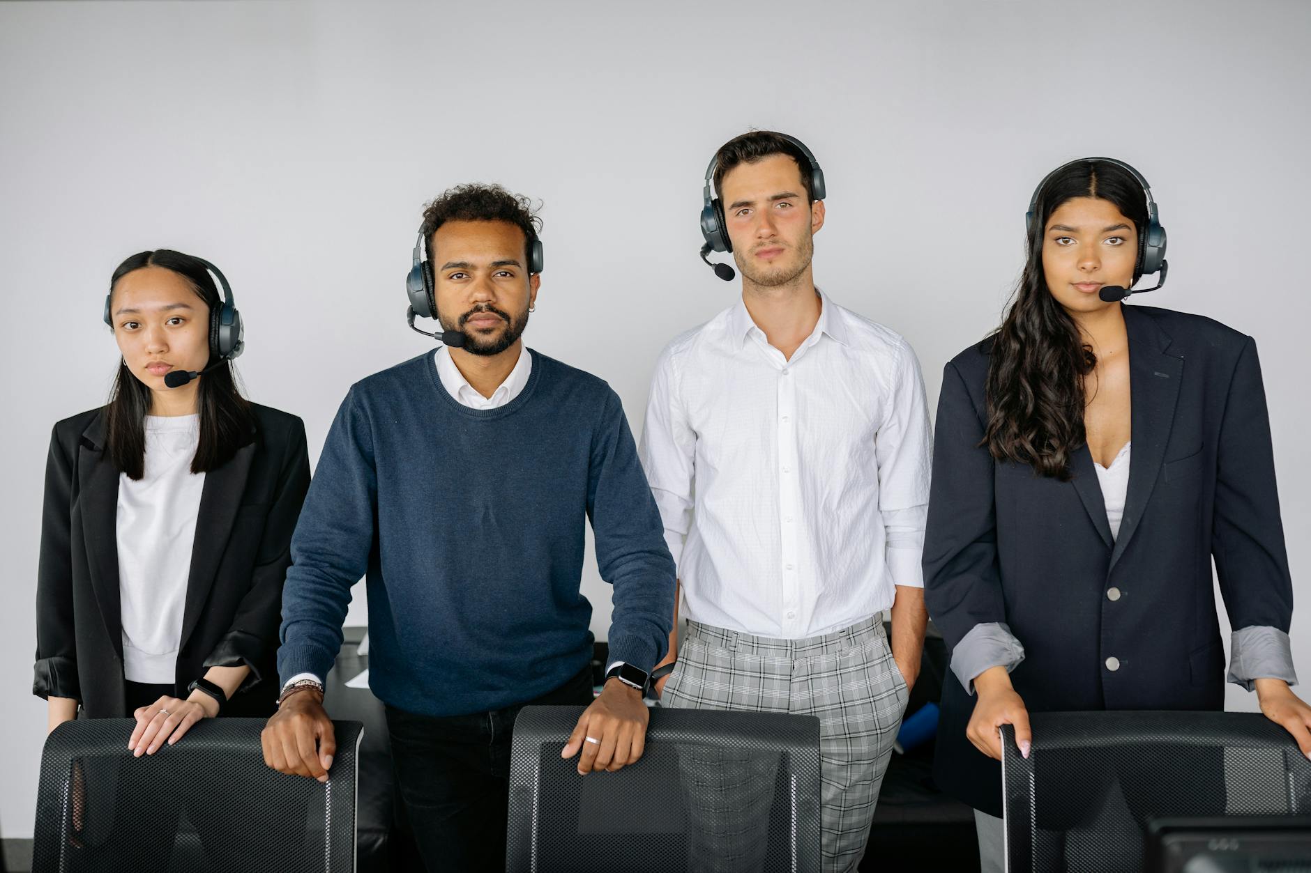 AI Agents On-Prem com LLM Open Source — Foto por Yan Krukau via Pexels