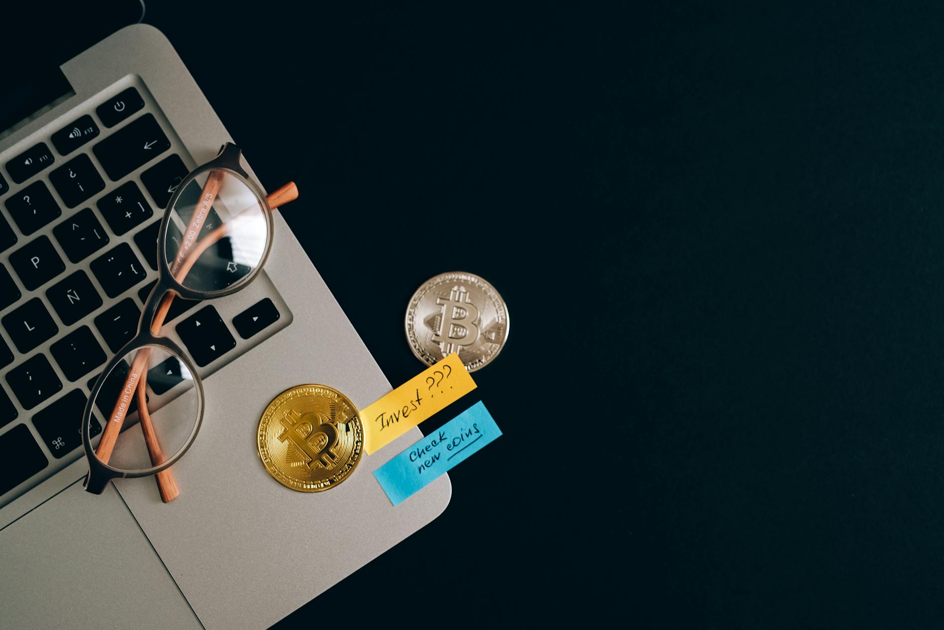 Bitcoin, Ethereum e CBDCs em 2026: Guia TI — Foto por Leeloo The First via Pexels