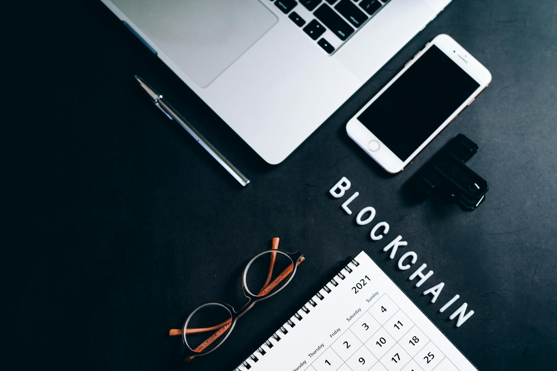 Blockchain 2026: Ethereum e Solana — Foto por Leeloo The First via Pexels