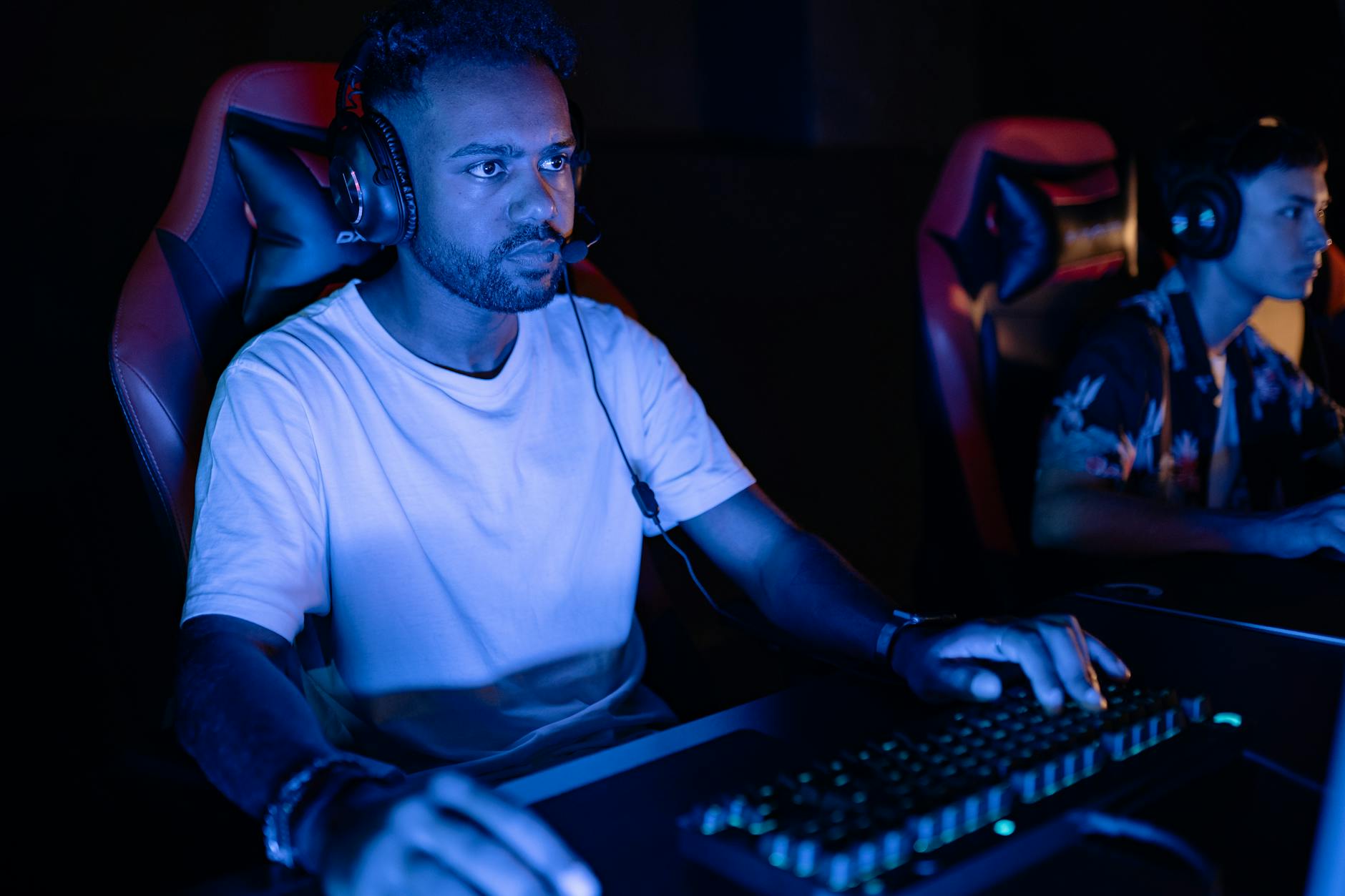 Games e Esports 2026: Cloud, IA e 240 Hz — Foto por Yan Krukau via Pexels