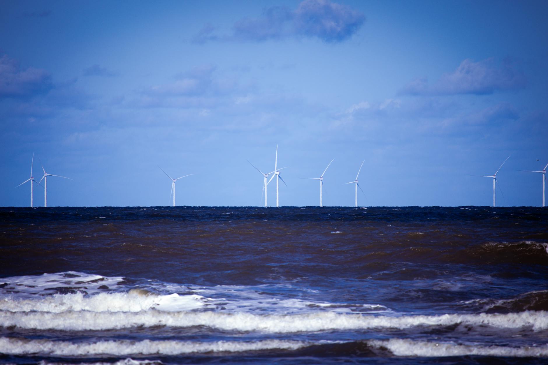 Green IT em 2026: Como Implementar Energia Sustentável na Infra de TI e Reduzir  | EuNerd