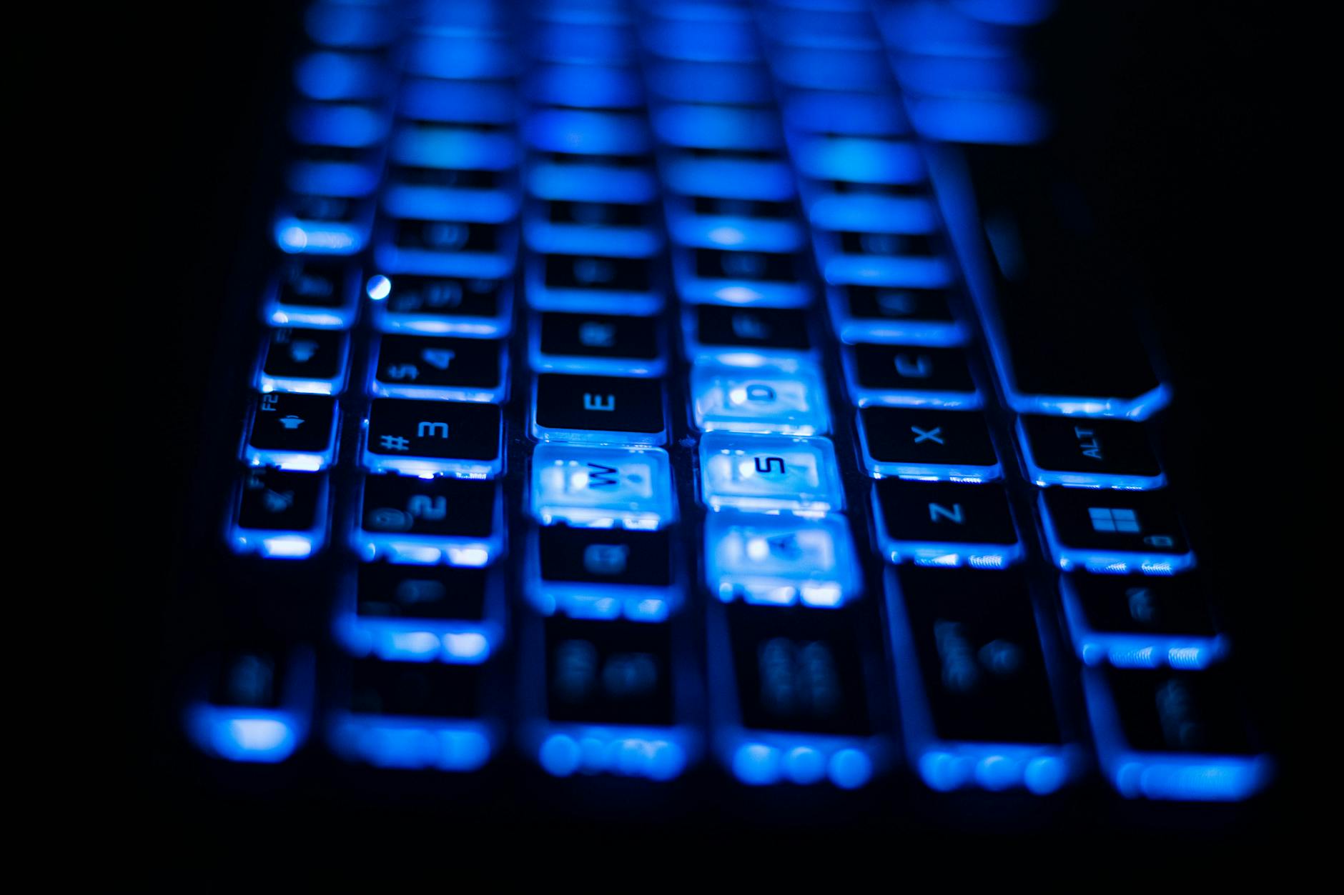 Kubernetes 1.30 em Produção: Guia 2026 — Foto por Daniel Cosma via Pexels