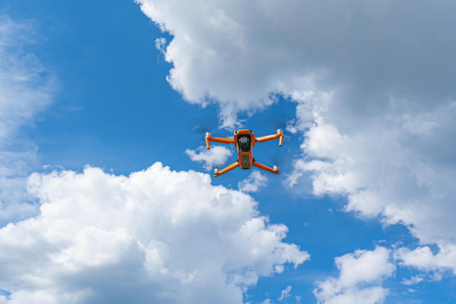 Landing Zone AWS Segura e Escalável 2026 — Foto por Castorly Stock via Pexels