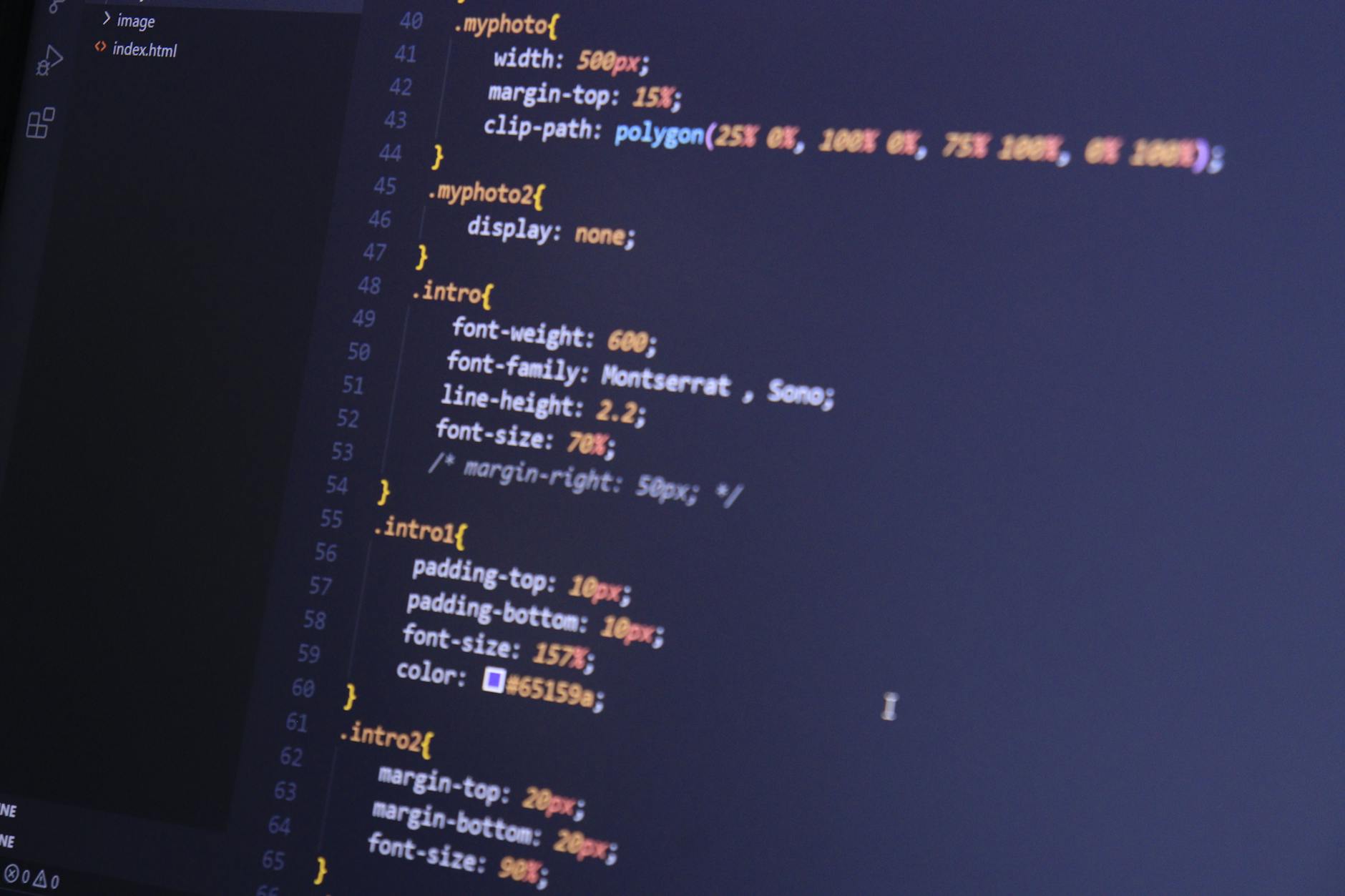 LLM Open-Source com RAG em Produção — Foto por Bibek ghosh via Pexels