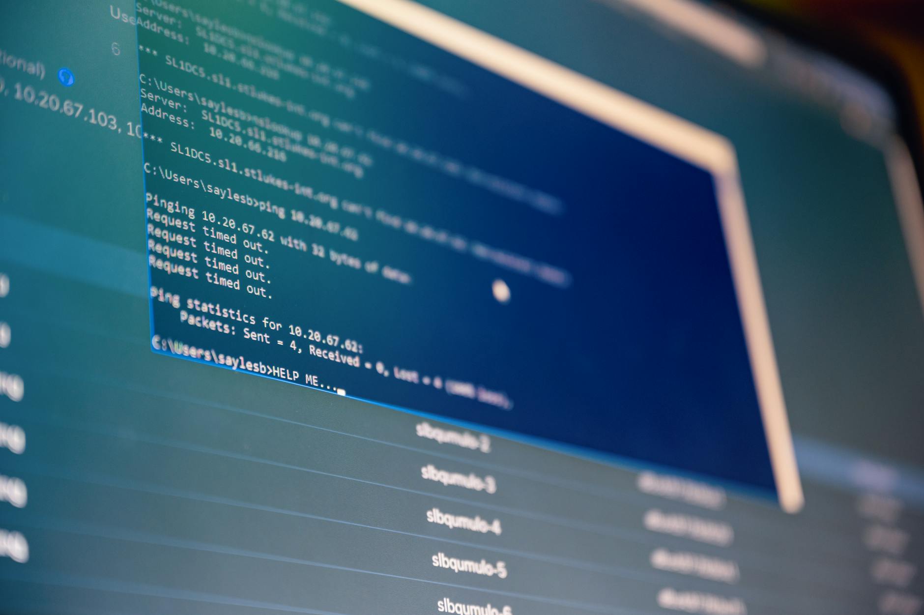 Node.js 22 LTS e TypeScript 5.6 no Backend 2026 — Foto por Brett Sayles via Pexels
