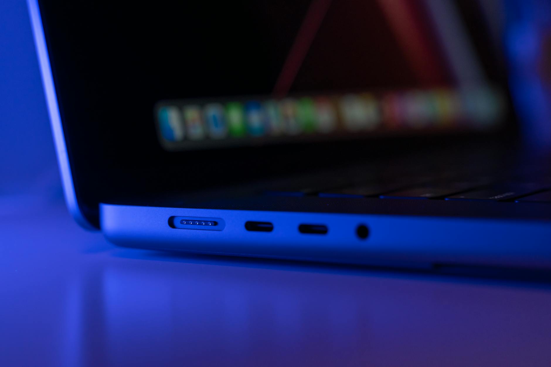 Notebooks e Workstations 2026 em Testes Reais — Foto por Eric Feng via Pexels