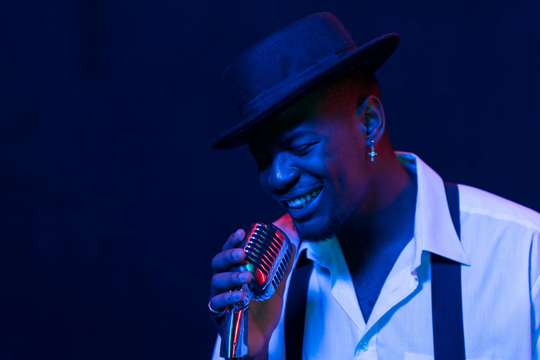ROS 2 Humble e Jazzy na Indústria 4.0 — Foto por ANTONI SHKRABA production via Pexels